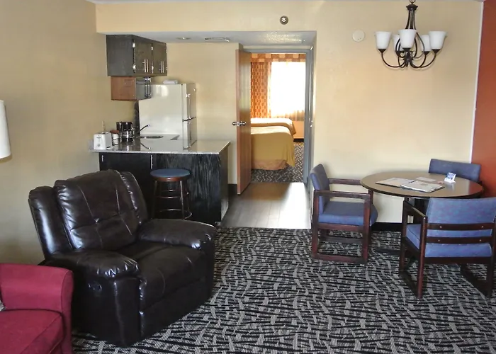 Quality Inn & Suites Mayo Clinic Area