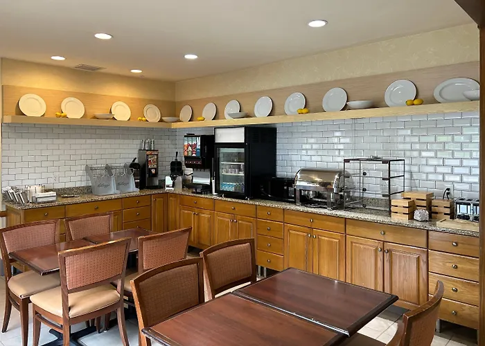 Country Inn & Suites By Radisson, Owatonna, Mn
